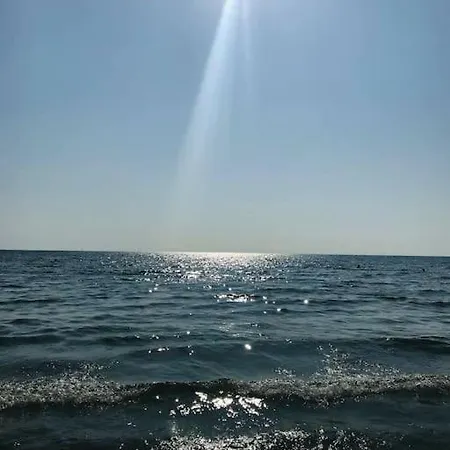 アパート Del Mar Infinity - Mamaia Nord ナボダリ